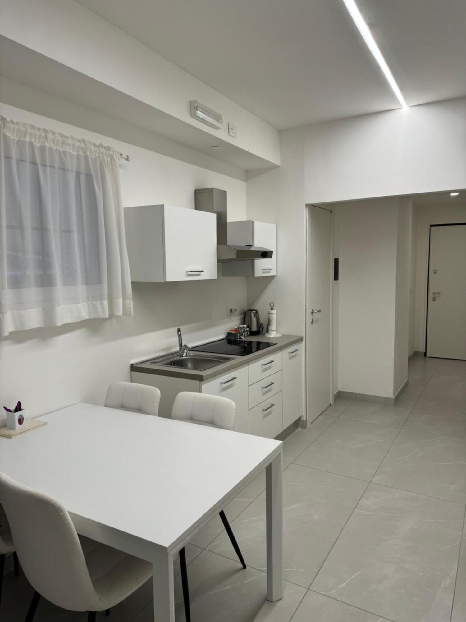 Re House Suite & Deluxe Apartament Ascoli Piceno Dış mekan fotoğraf