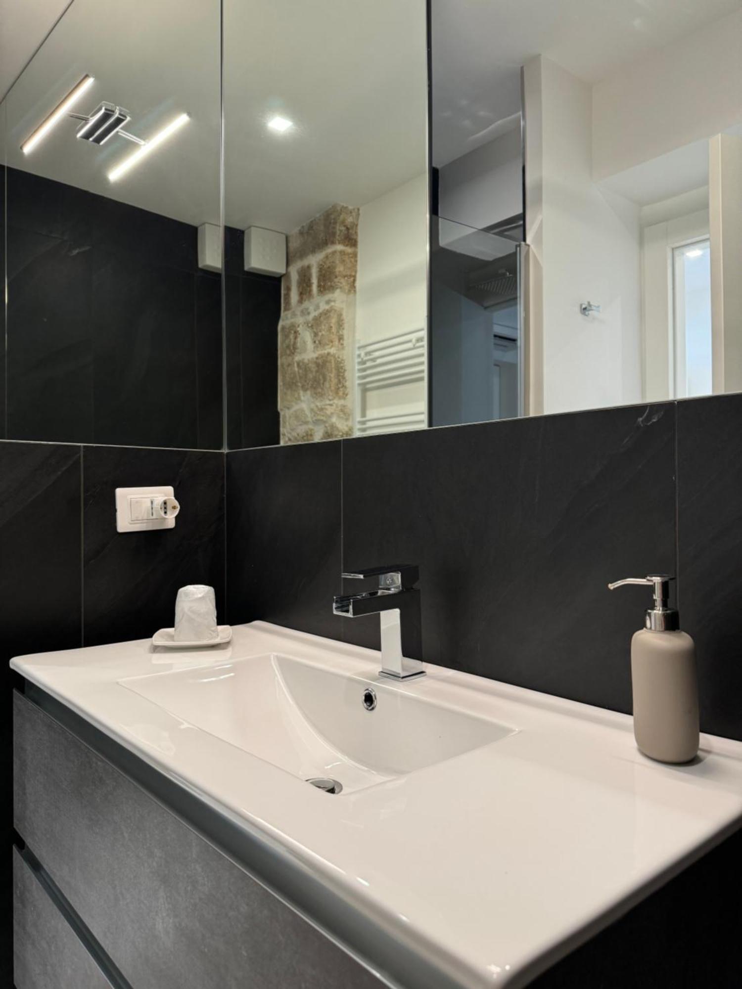 Re House Suite & Deluxe Apartament Ascoli Piceno Dış mekan fotoğraf
